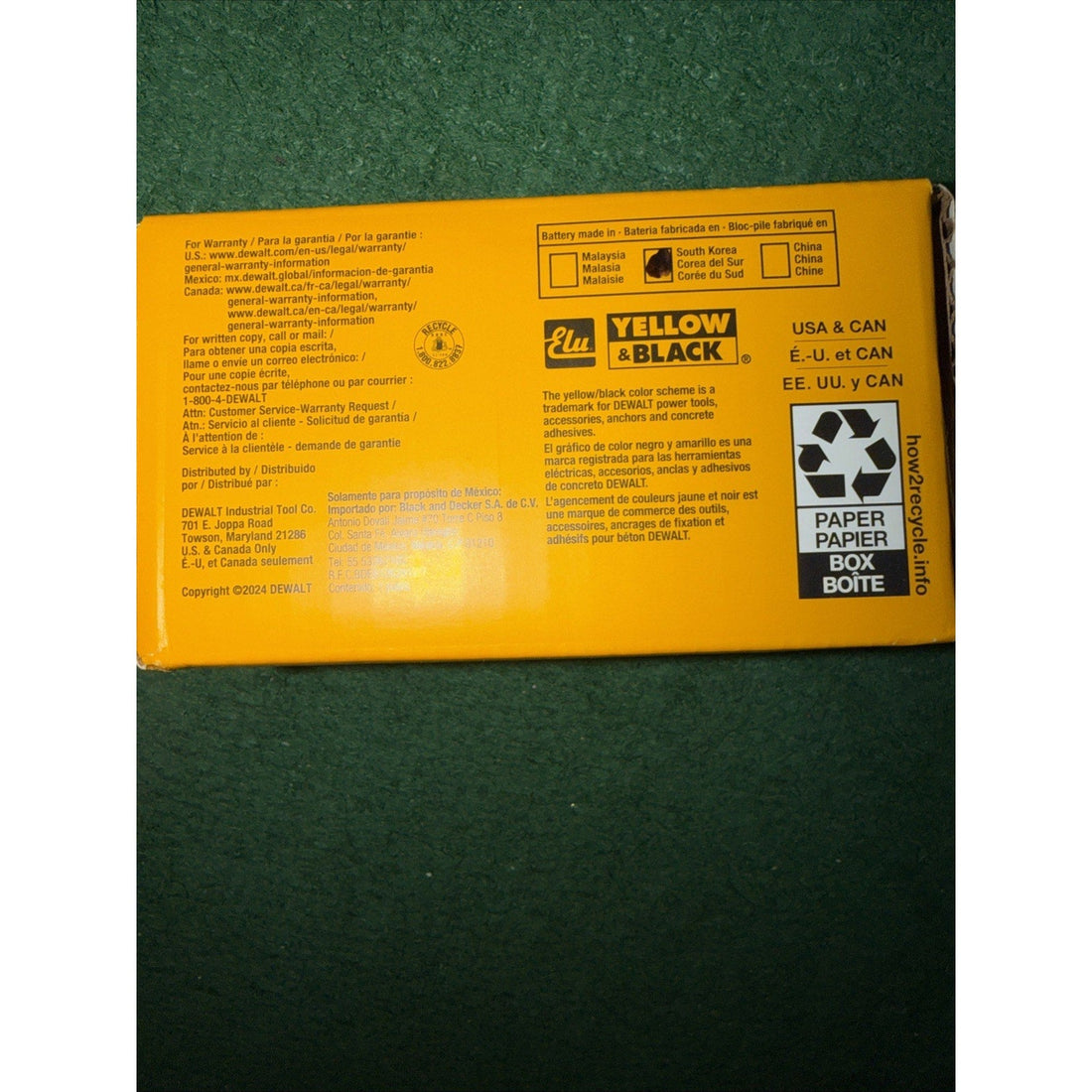 DEWALT DCB204 20V MAX XR 4Ah Lithium-Ion Battery Pack - Black/Yellow