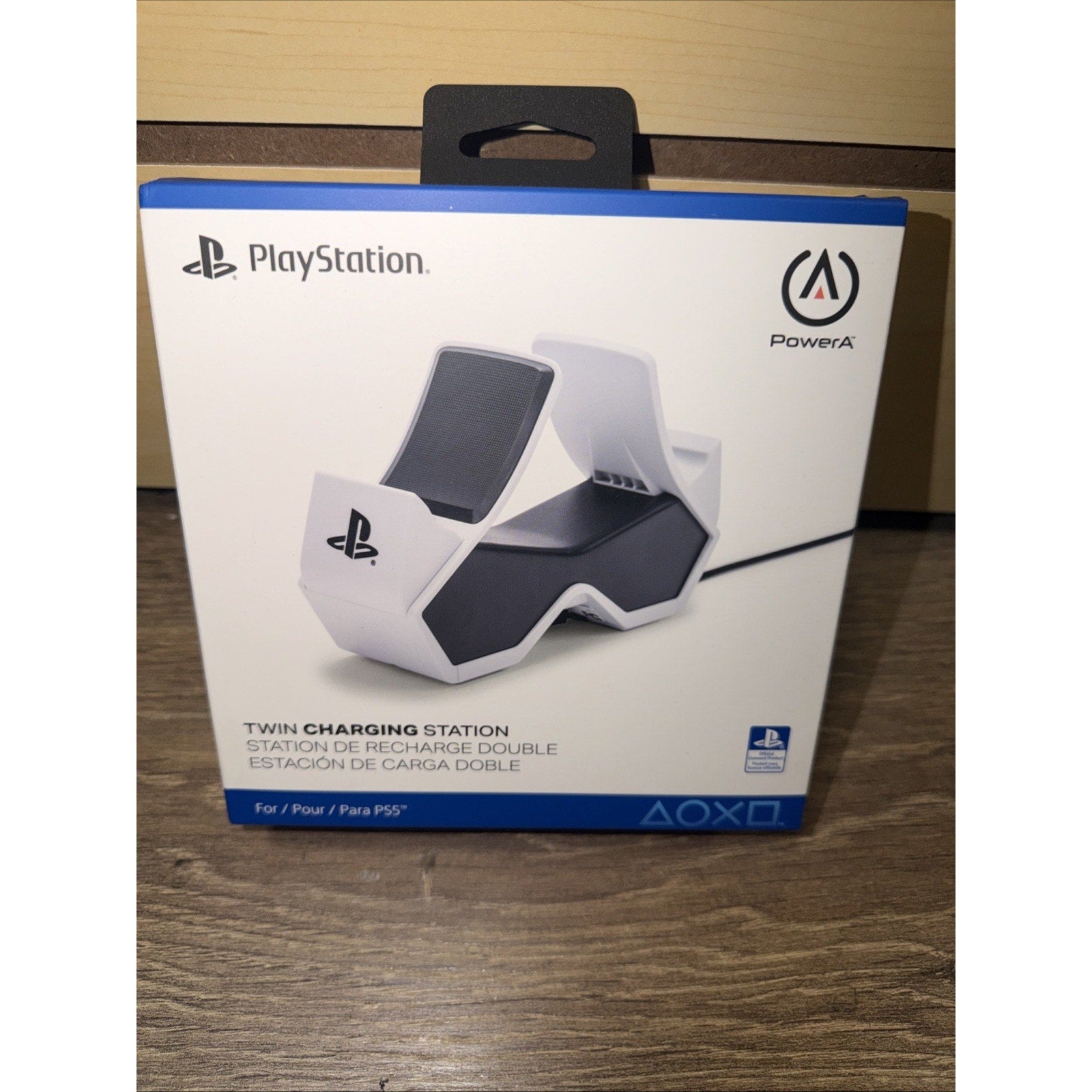PowerA 1516956-01 Twin Charging Dock - Black/White PS5 PlayStation 5