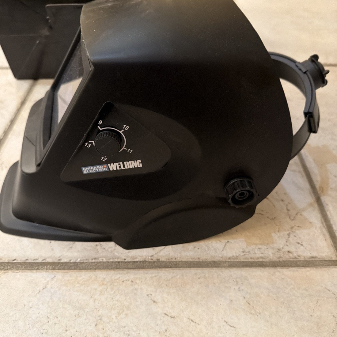 Chicago Electric Auto-Darkening Welding Helmet, Adjustable Shade