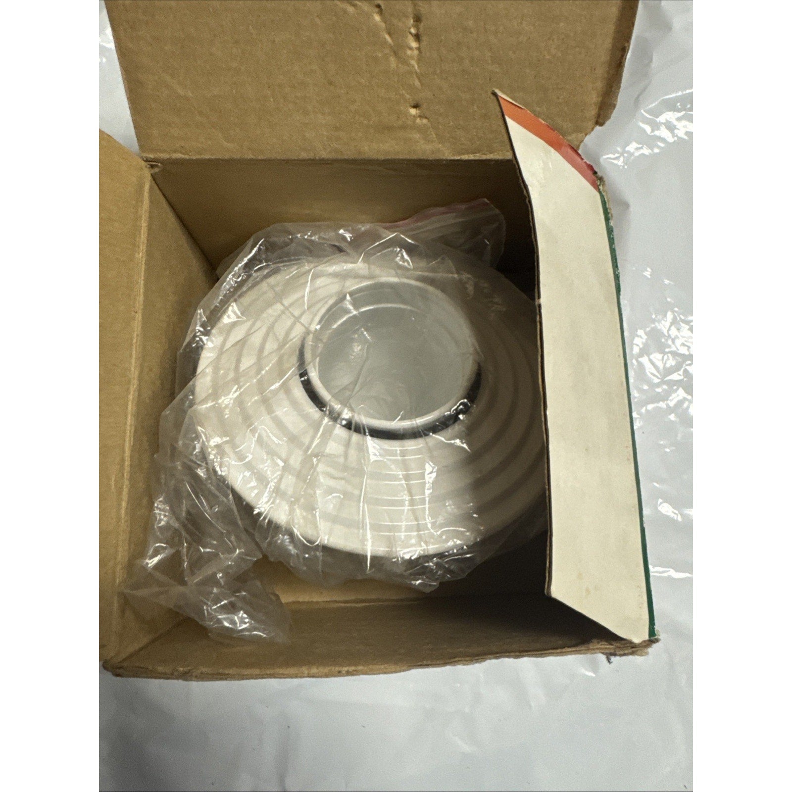 ND-303 Low Voltage Halogen Recessed Light Fixture for MR16 50W Max NOS