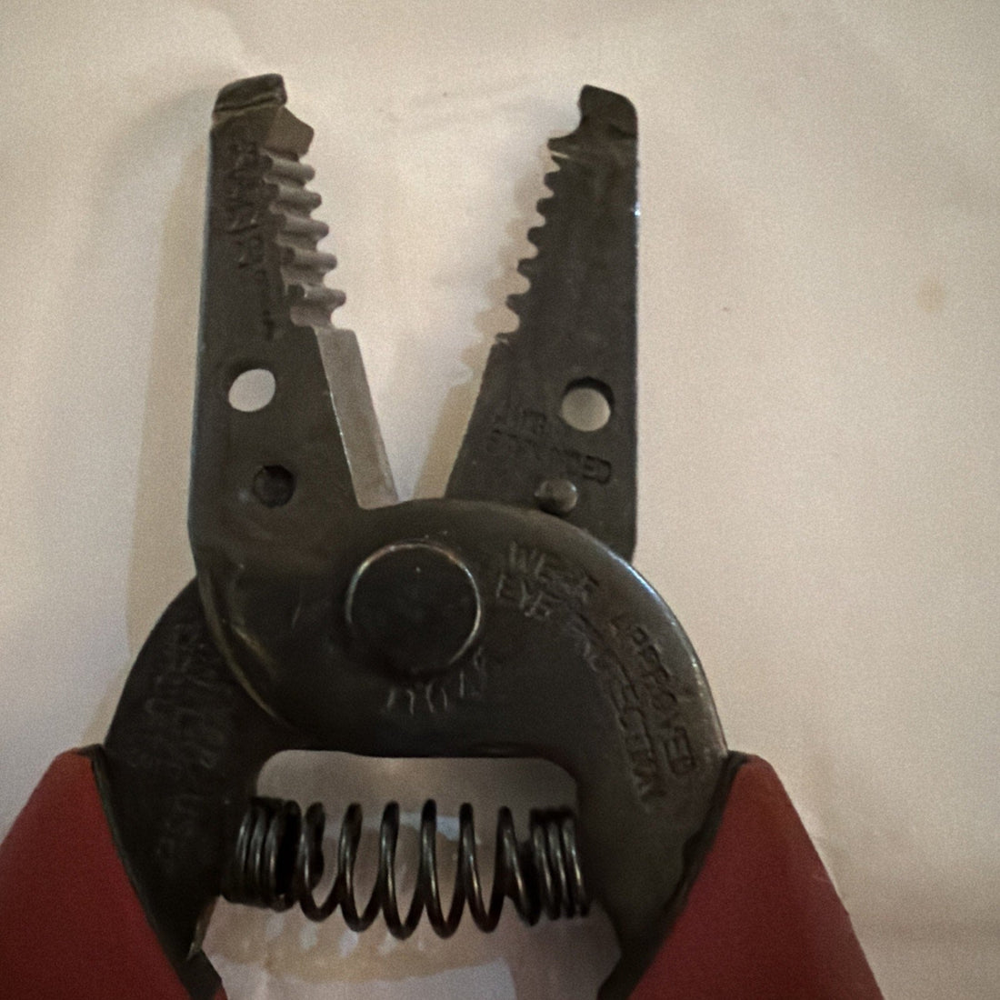 Klein Tools 11046 Wire Stripper / Cutter Pliers (Made in USA)
