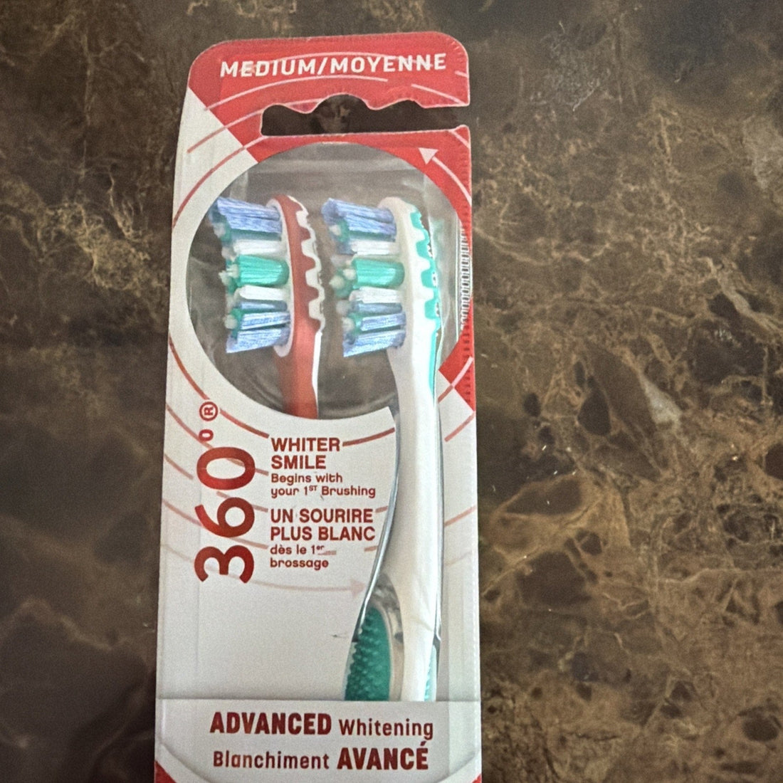 Colgate 360 Advanced Optic White Medium Toothbrushes (2-Pack)