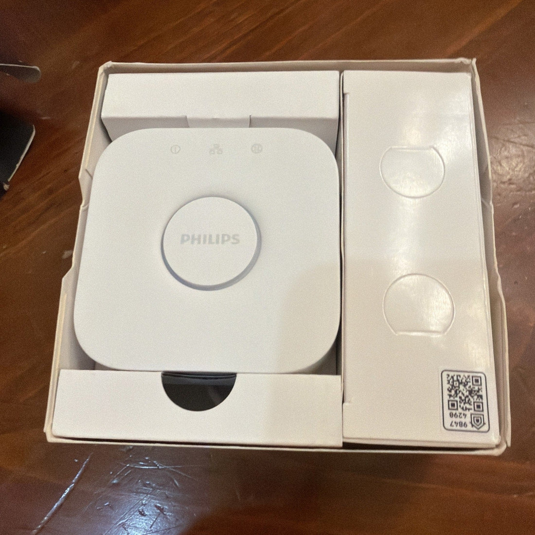 Philips Hue Bridge (3rd Generation) Lighting Controller Hub - White