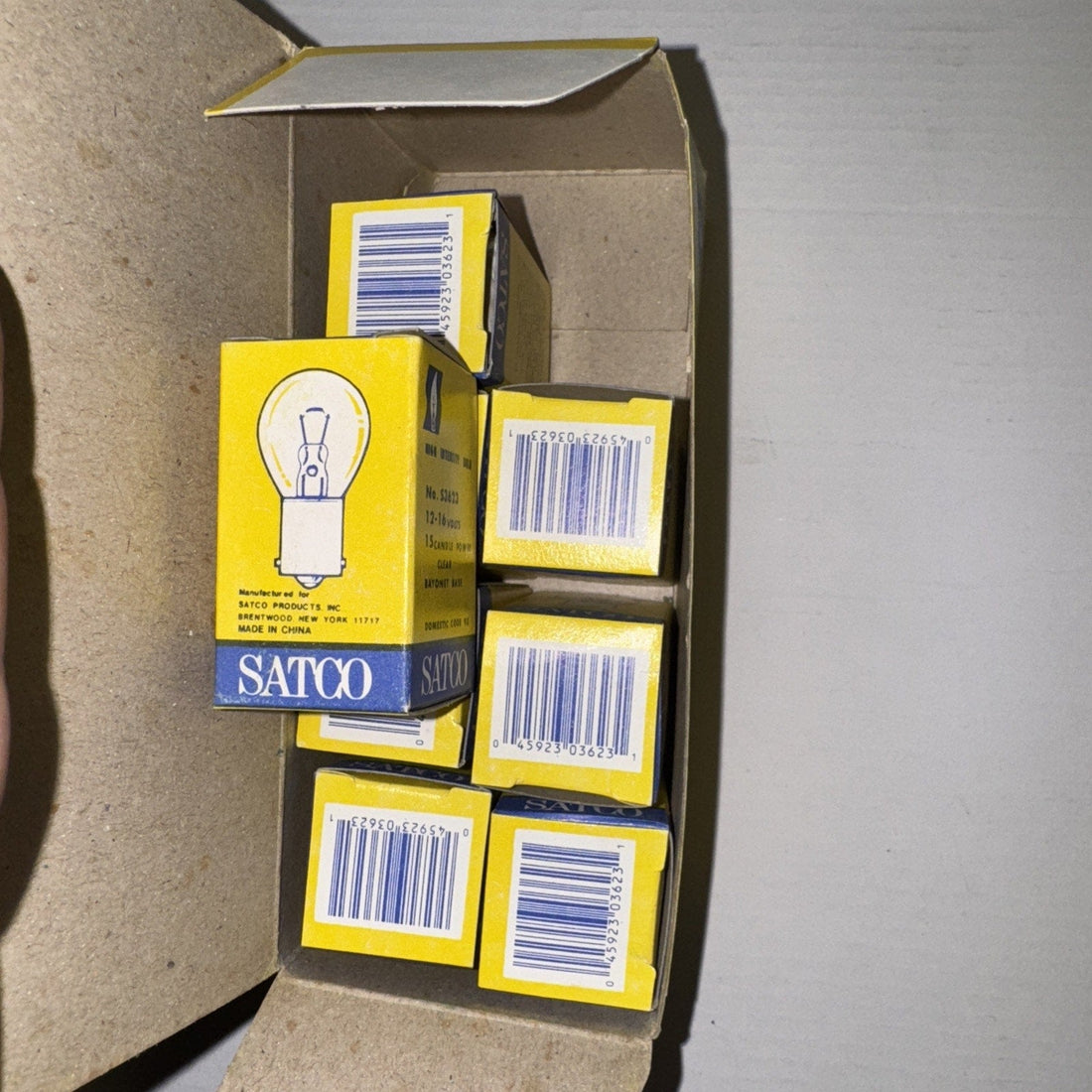 8 Pcs Satco No. S3623 High Intensity Bulb Bayonet Base 12-16 Volt S8 Light Bulb