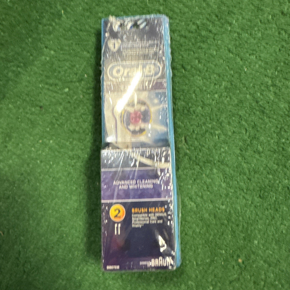 Oral B 3D White Electric Toothbrush Heads Pack of 6 for Whitening Cleaning