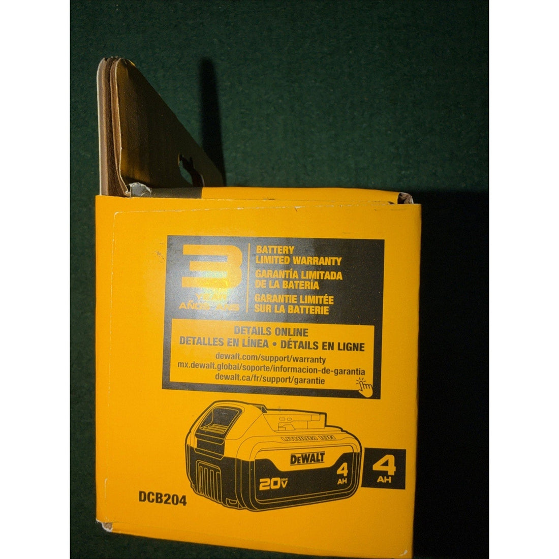 DEWALT DCB204 20V MAX XR 4Ah Lithium-Ion Battery Pack - Black/Yellow