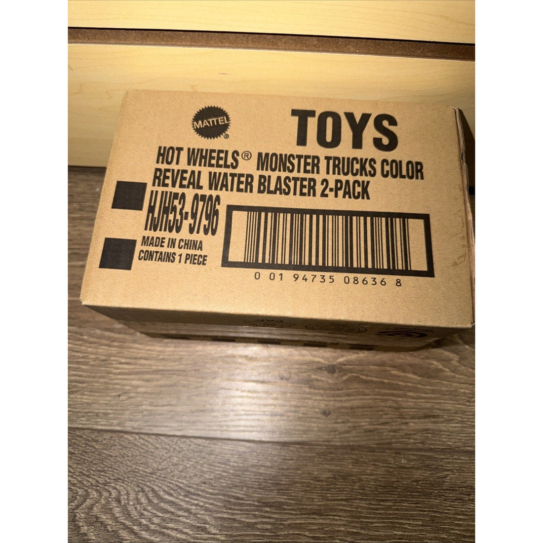 Hot Wheels Monster Trucks Color Reveal 2-Pack Clip-On Water Tank 2 Toy Trucks