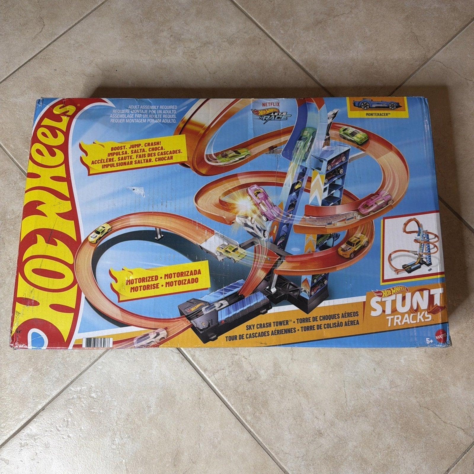 Hot Wheels Sky Crash Tower Motorized Track Set with Car, Stores 20+ 1:64 Cars