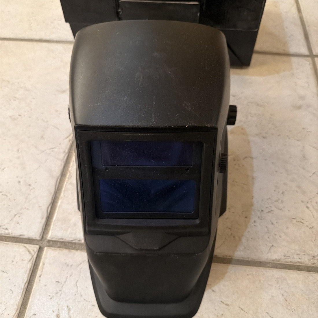 Chicago Electric Auto-Darkening Welding Helmet, Adjustable Shade