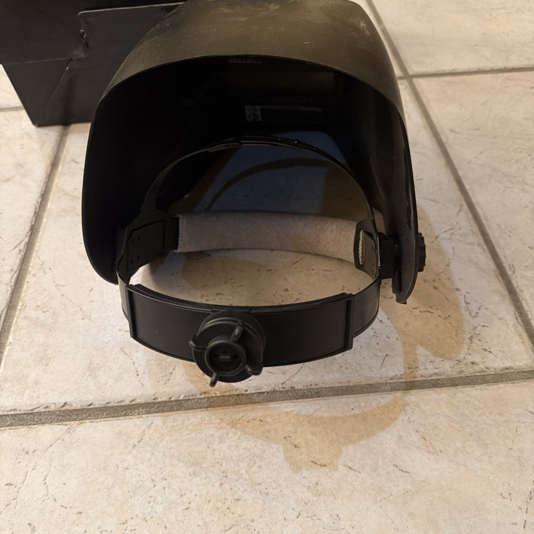Chicago Electric Auto-Darkening Welding Helmet, Adjustable Shade