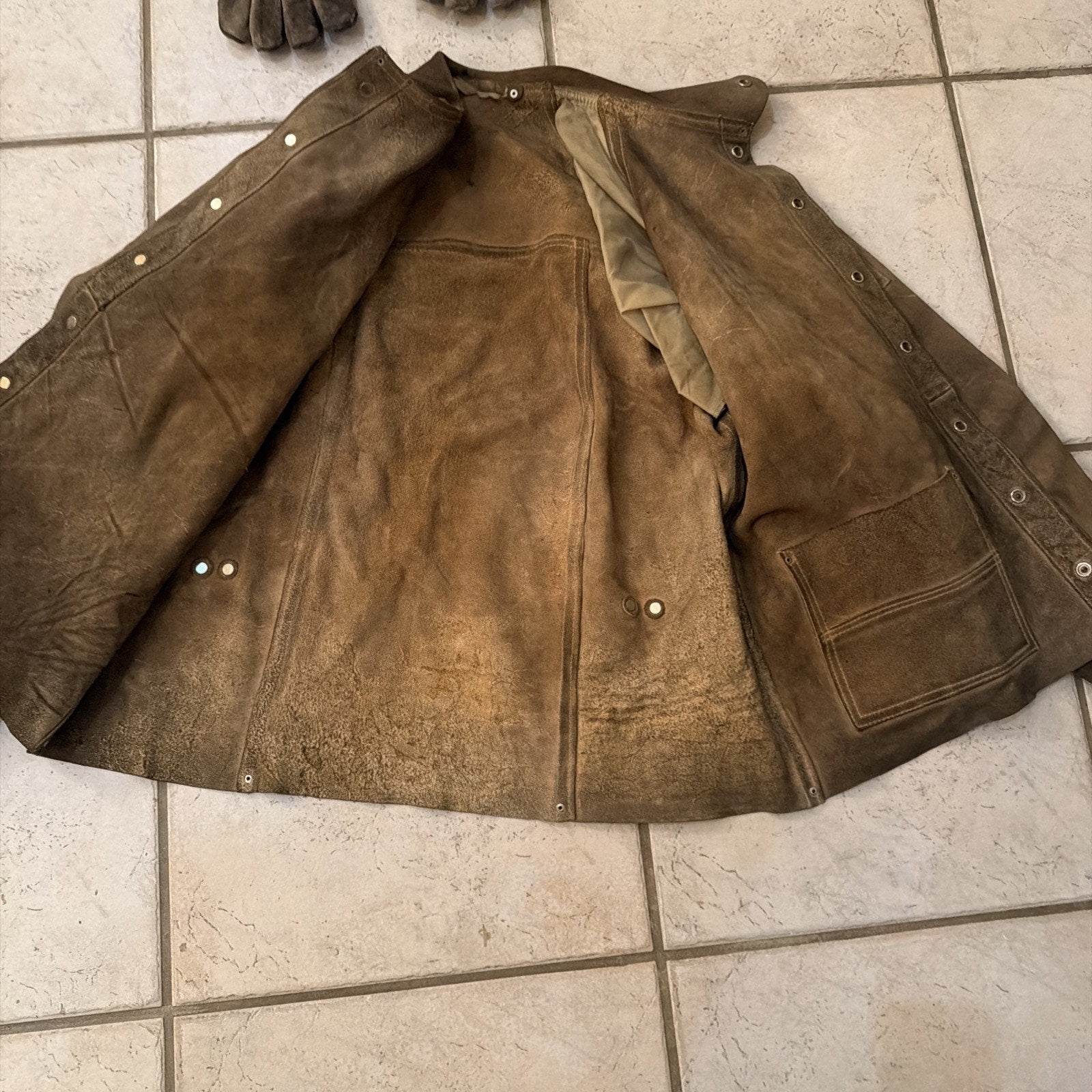Heavy-Duty Leather Welding Jacket with Gloves