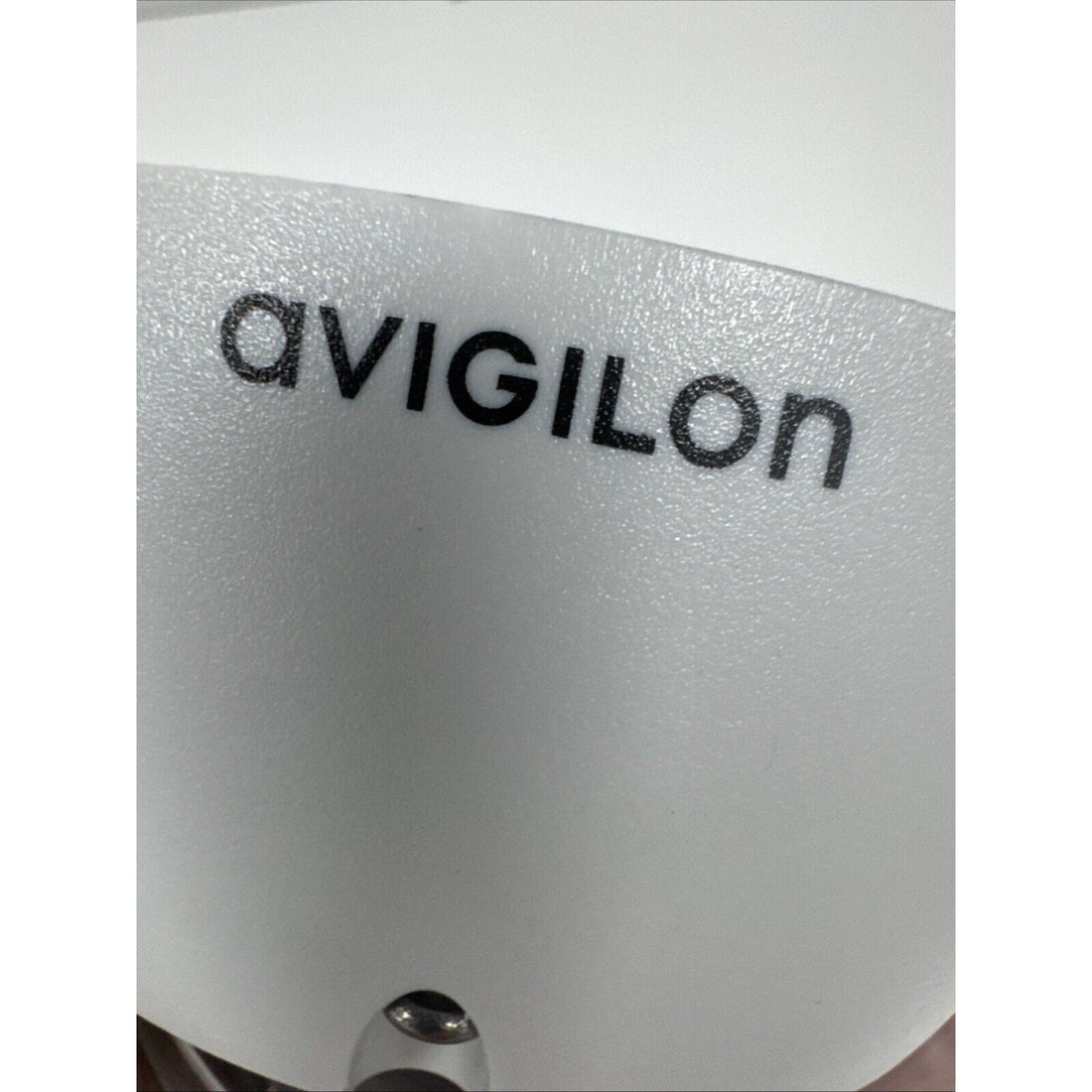 Avigilon 1.0-H3-D1 1 Megapixel Day/night H.264 HD Indoor Dome Camera
