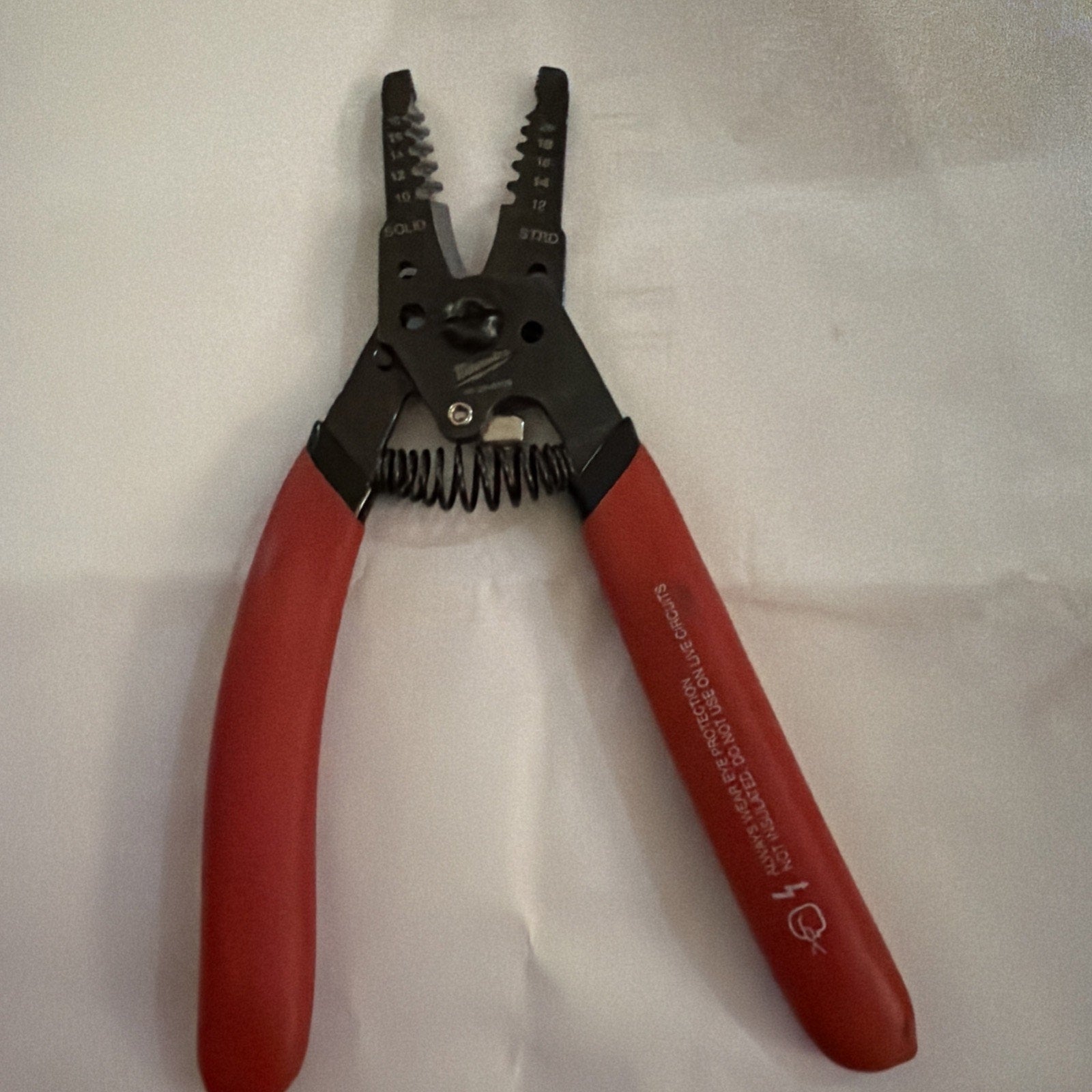 Milwaukee Automatic Wire Stripper, 10–20 AWG