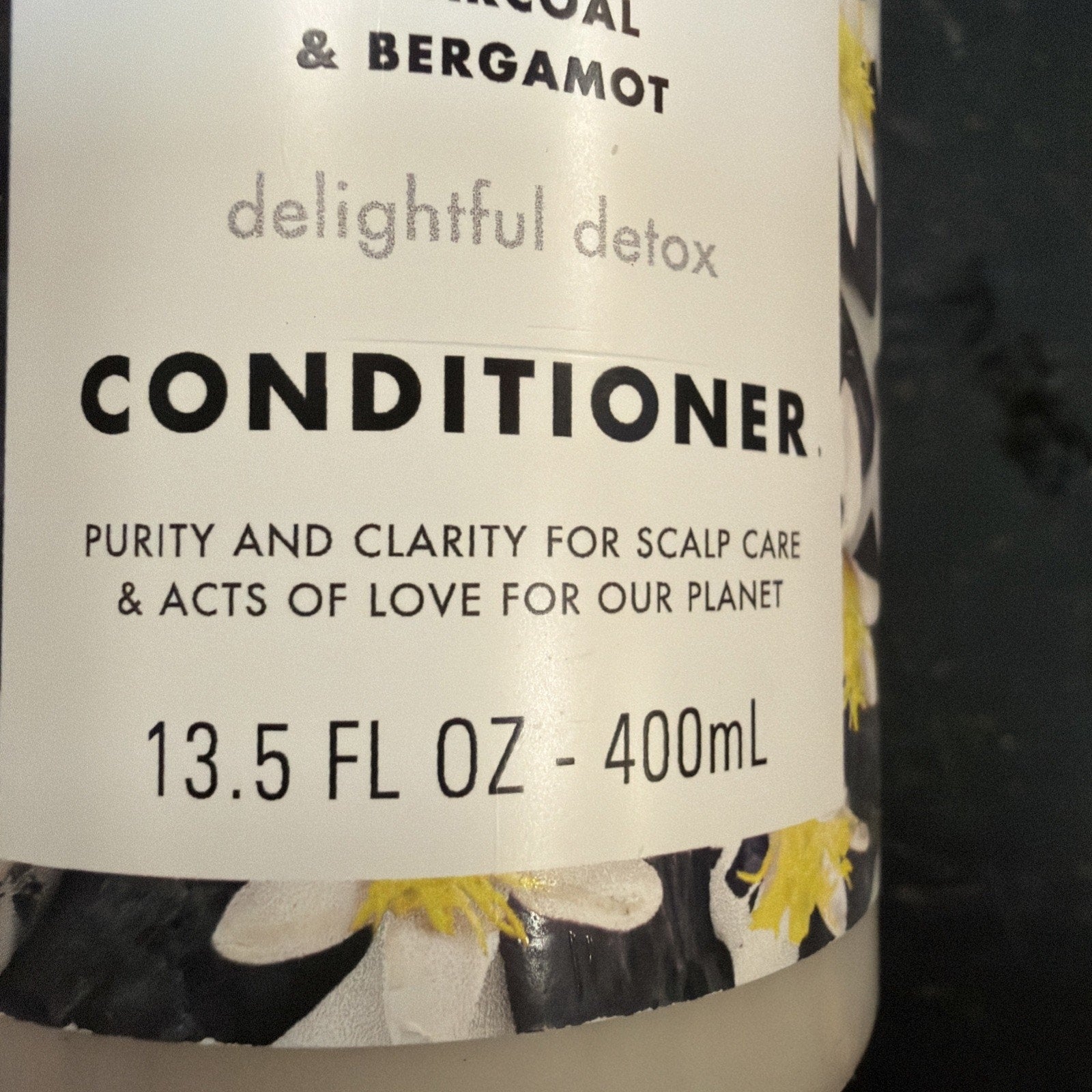 Love Beauty And Planet Cleansing Conditioner Charcoal & Bergamot