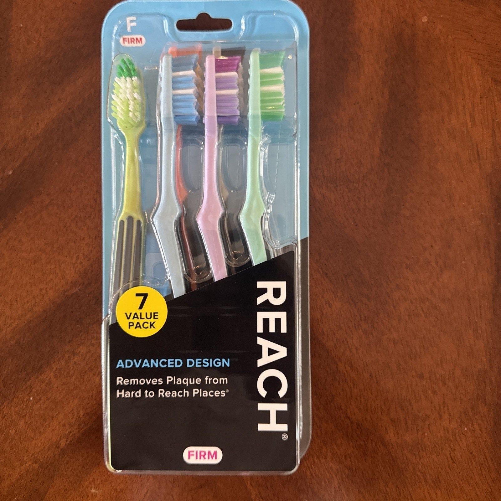 REACH Advanced Design Adult Toothbrush, Firm (7 Count)