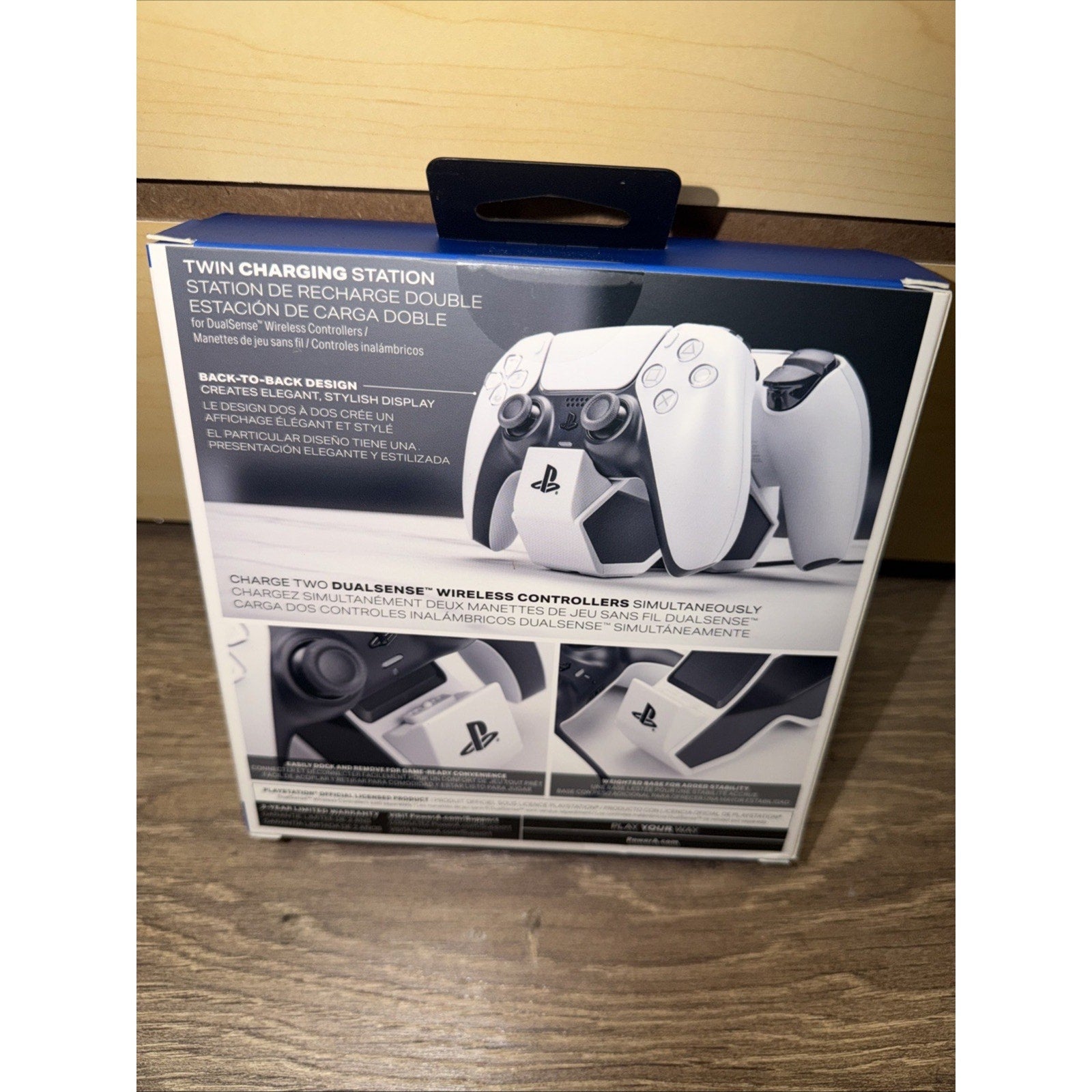 PowerA 1516956-01 Twin Charging Dock - Black/White PS5 PlayStation 5