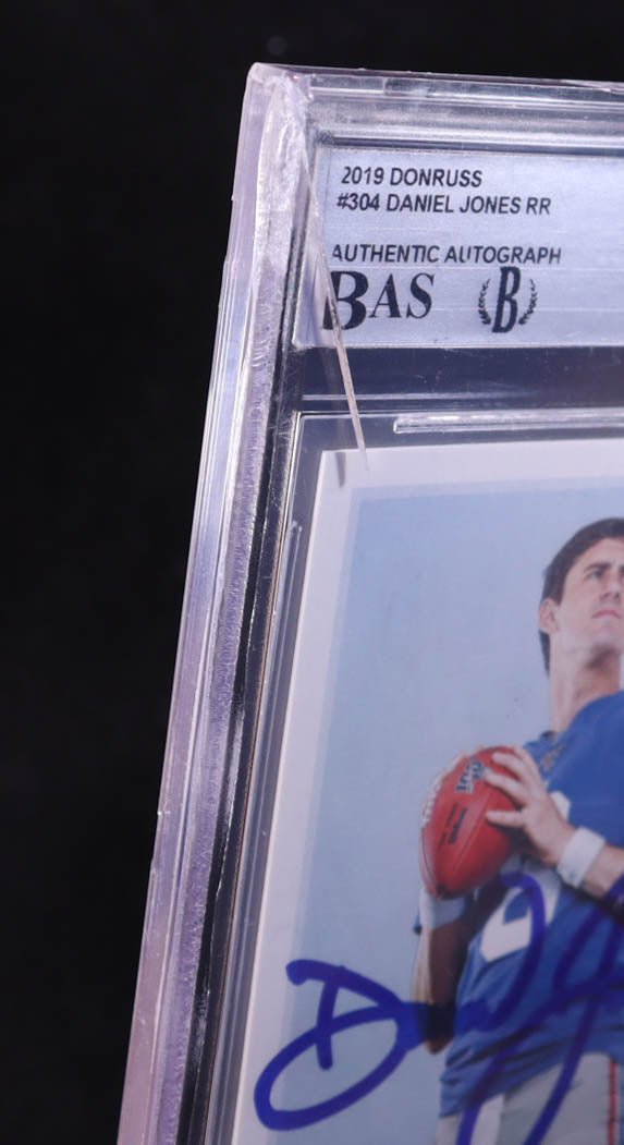 Daniel Jones 2019 Donruss Rookie Card 304 Signed Beckett BAS 9 Auto 10