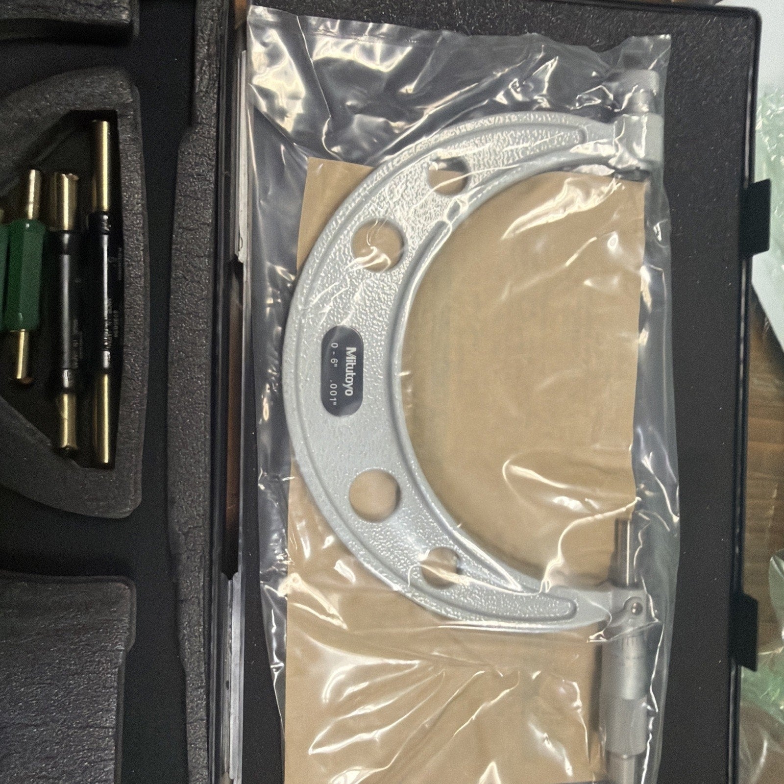 Mitutoyo 104-137 0-6" .001" Interchangeable Anvil Micrometer Set w/Standards