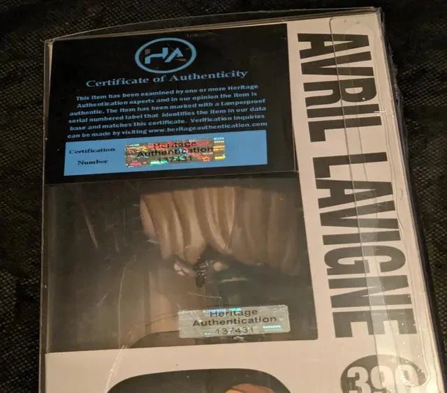 Avril Lavigne Autographed Funko Pop #390 (COA)