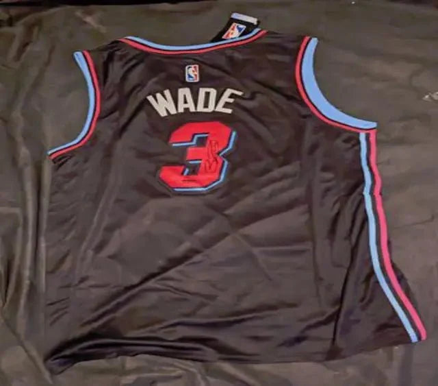 Dwyane Wade Signed Jersey (COA)