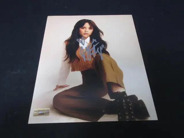 Jenna Ortega Signed 8x10 Photo (EUA COA)
