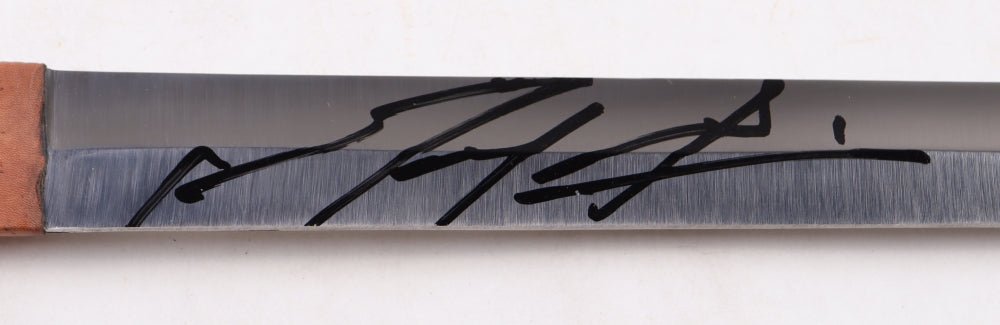 Mel Gibson Signed Braveheart Replica Sword (Beckett)