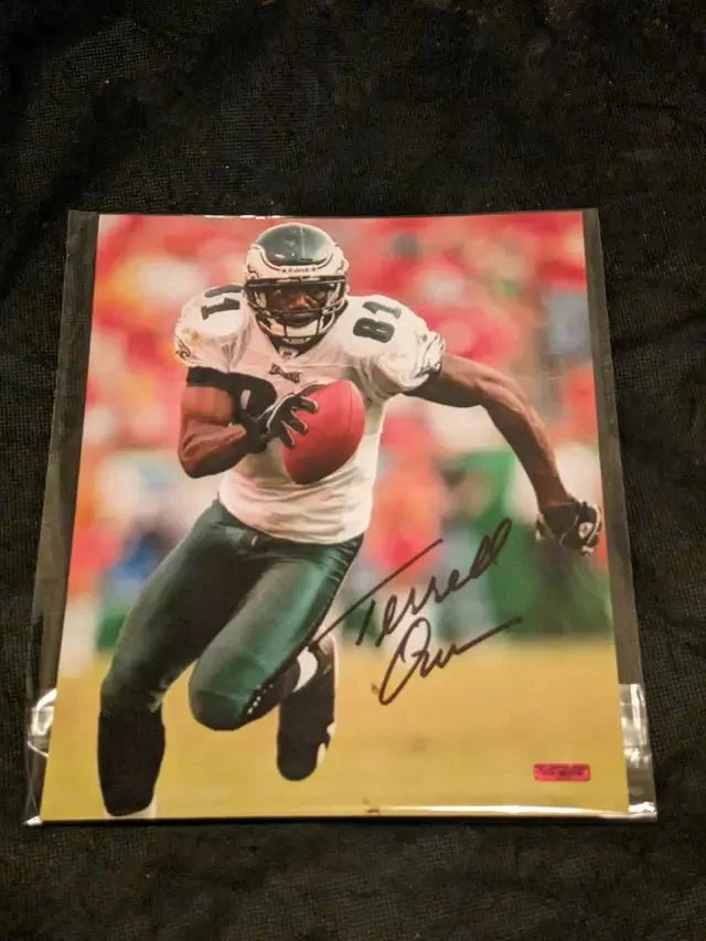 Terrell Owens Signed 8x10 Photo (Fivestar Grading COA)